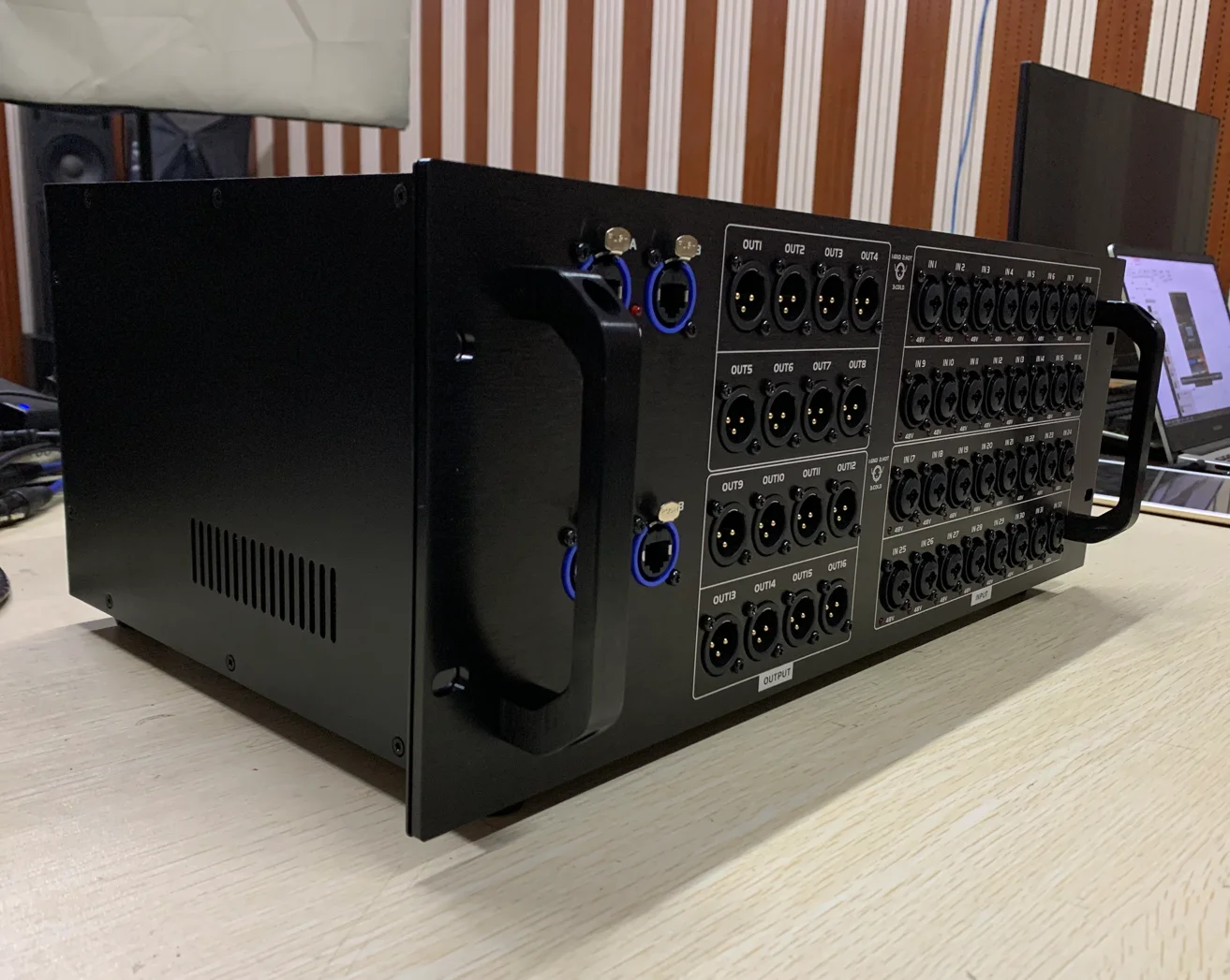 MX Series Professional Audio Mixing Console SD32 Stage Box 32 Input 16 Output Digital Snake Mixer Audio Video Lighting Expand