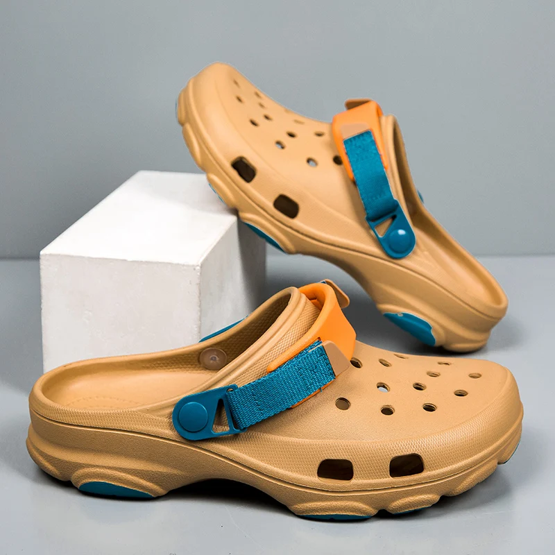 2026 Sommer Neue Herren-Clogs, leichte, atmungsaktive Strandpantoffeln, rutschfeste, verschleißfeste EVA-Sandalen