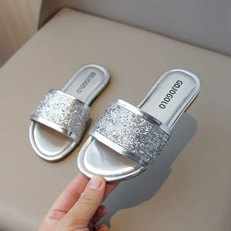 Summer New Girl's Flat sole One Word Outdoor Slippers Soft sole Non Slip Fashionable Bling Slippers Modern Slippers