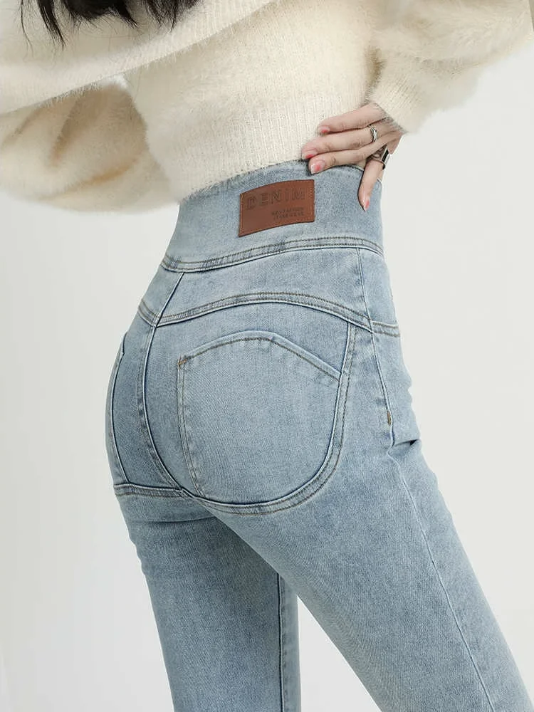 jean-en-denim-taille-haute-pour-femme-coupe-slim-effet-galbant-fessier-nouvelle-collection-printemps-avec-revers-elastiques