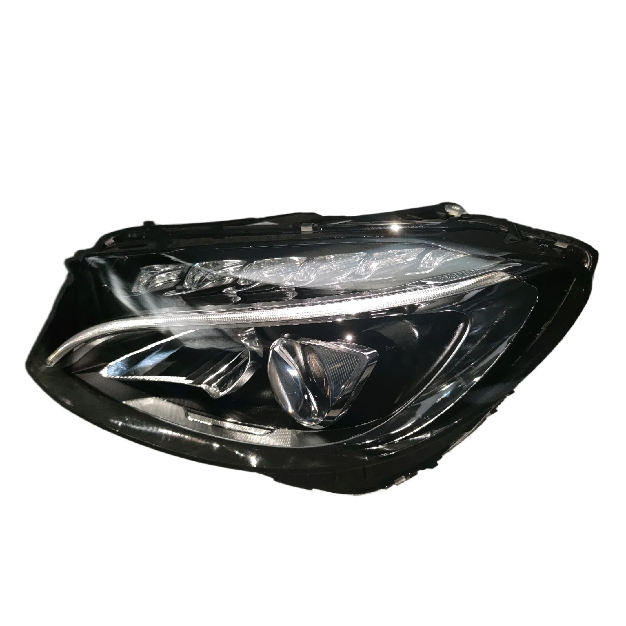 메르세데스 벤츠 C 클래스 W205 자동차용 12V 베스트셀러 전면 헤드라이트는 우수한 품질을 가지고 있습니다.