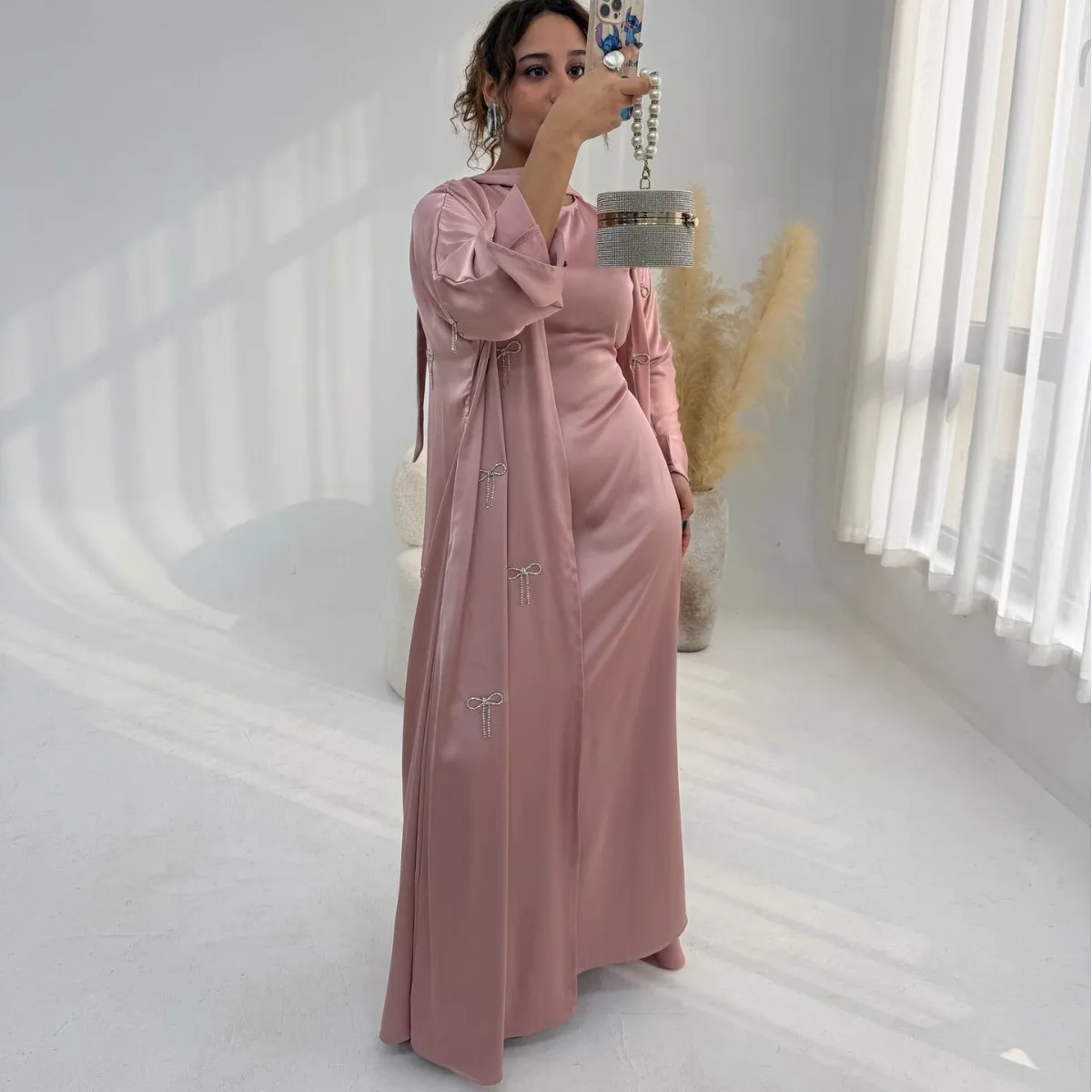 ชุดมุสลิมแบบเข้าชุดสำหรับผู้หญิงจากดูไบ ประดับคริสตัล อาบายะแบบเปิด คาร์ดิแกน ชุดเดรสซับใน อาบายะสไตล์ตุรกี คาฟตัน อิสลาม จาลาบียะ สำหรับงานปาร์ตี้ รุ่นใหม่