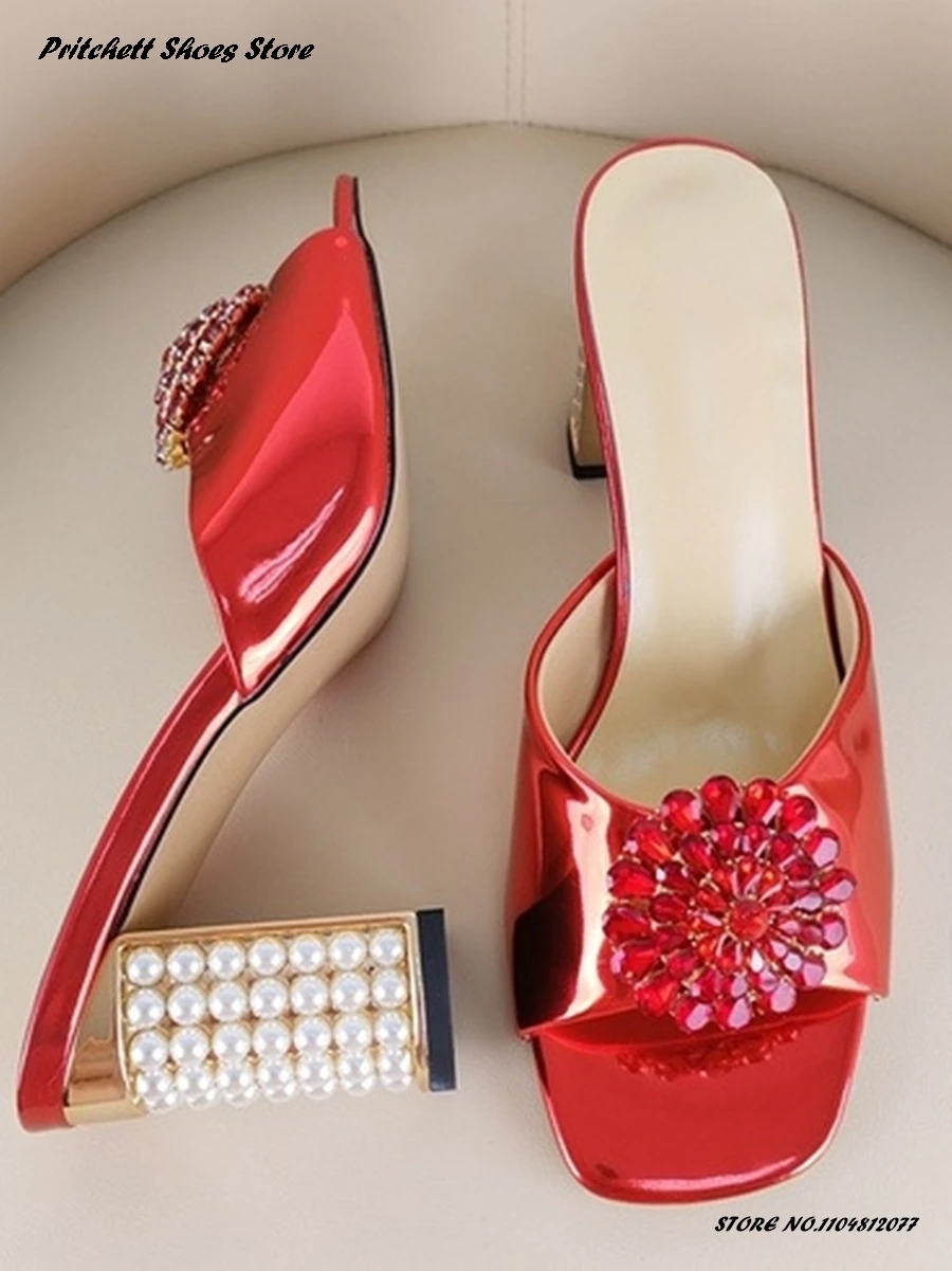 شباشب نسائية بكعب لؤلؤي من الجلد اللامع على شكل زهرة غريبة للصيف والربيع، أحذية عصرية للحفلات