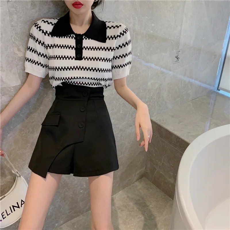 Female Shorts Summer Fashion 2024 Two-piece New Women\'s Short Sets 2 Pieces Classic Coordinated Novelties Matching Casual Trends