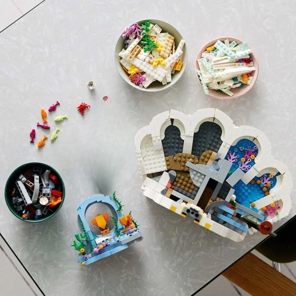 مجموعات مكعبات بناء MINISO The Mermaid in the Shell 43225 مناسبة لهدايا عيد الميلاد المتوافقة مع جزيئات Legoed