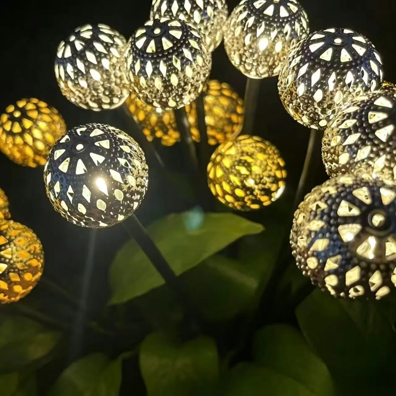 

6LED Solar Powered LED Ambient Lights Warm White Outdoor Waterproof Lawn Lamps for Yard Lawn Pathway Patio Party Decor