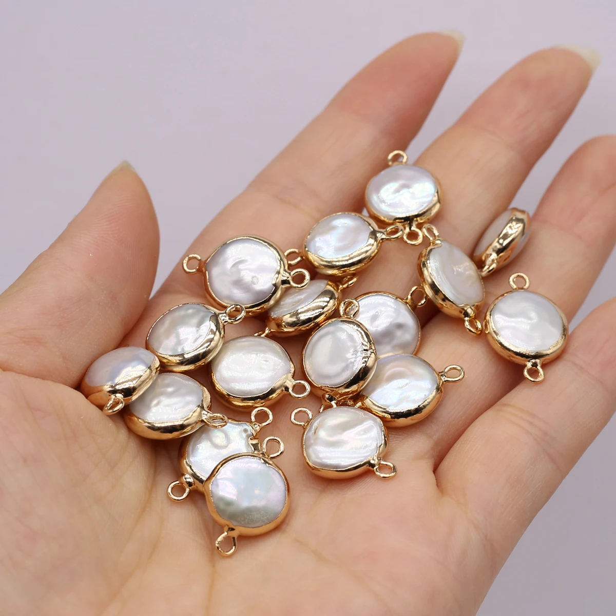 20x13mm Runde Zwei Loch Stecker Anhänger Natürliche Süßwasser Perlen Charms für Schmuck Machen DIY Halskette Armband Zubehör