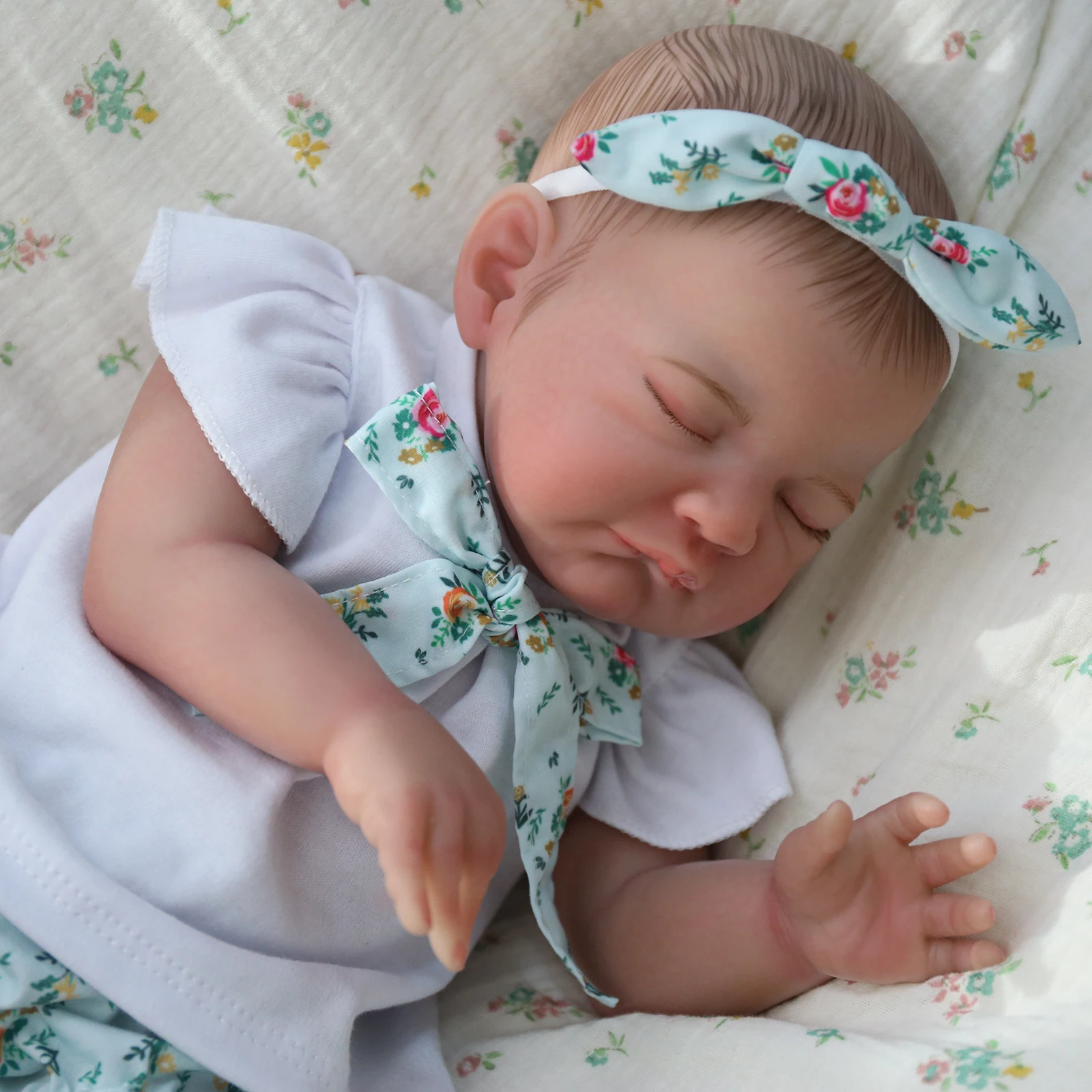 Realistic Reborn Baby Dolls - 20 Inch Newborn Sleeping Dolls with Soft Weighted Cloth Body Real Life Baby Doll Gift Toy