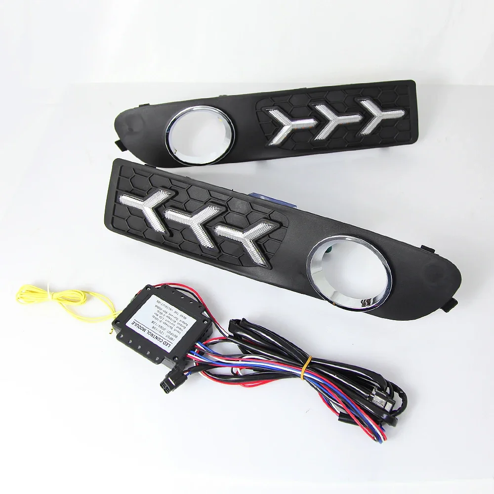 

Car Flashing led drl daytime running light 2PCS For Volvo S80 2009 - 2013 with fog lamp hole cover function yellow Signal light