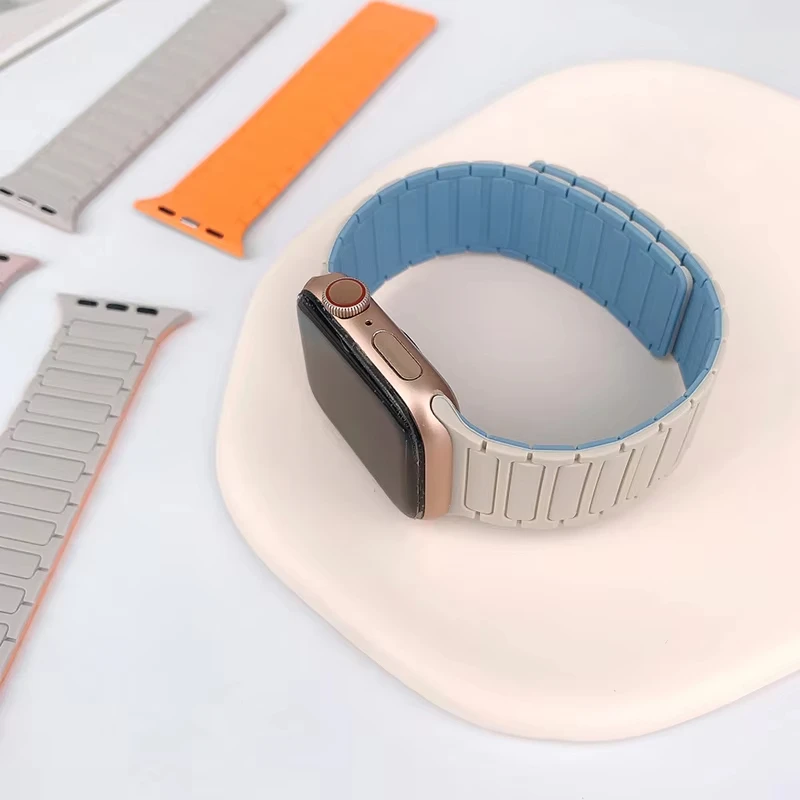 Correa de silicona para Apple Watch Series 10, 42mm, 46mm, 9, 8, 7, 6, 40mm, 41mm, 44mm, 38, 45mm, pulsera magnética para iWatch Ultra 2 49mm