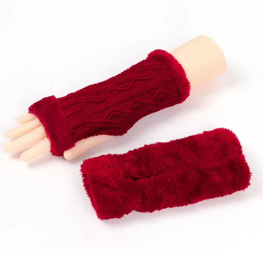 Knitted Gloves 1 Pair Great High Elastic Warm  Sweet Rhombus Texture Pure Color Skiing Gloves Daily Wear