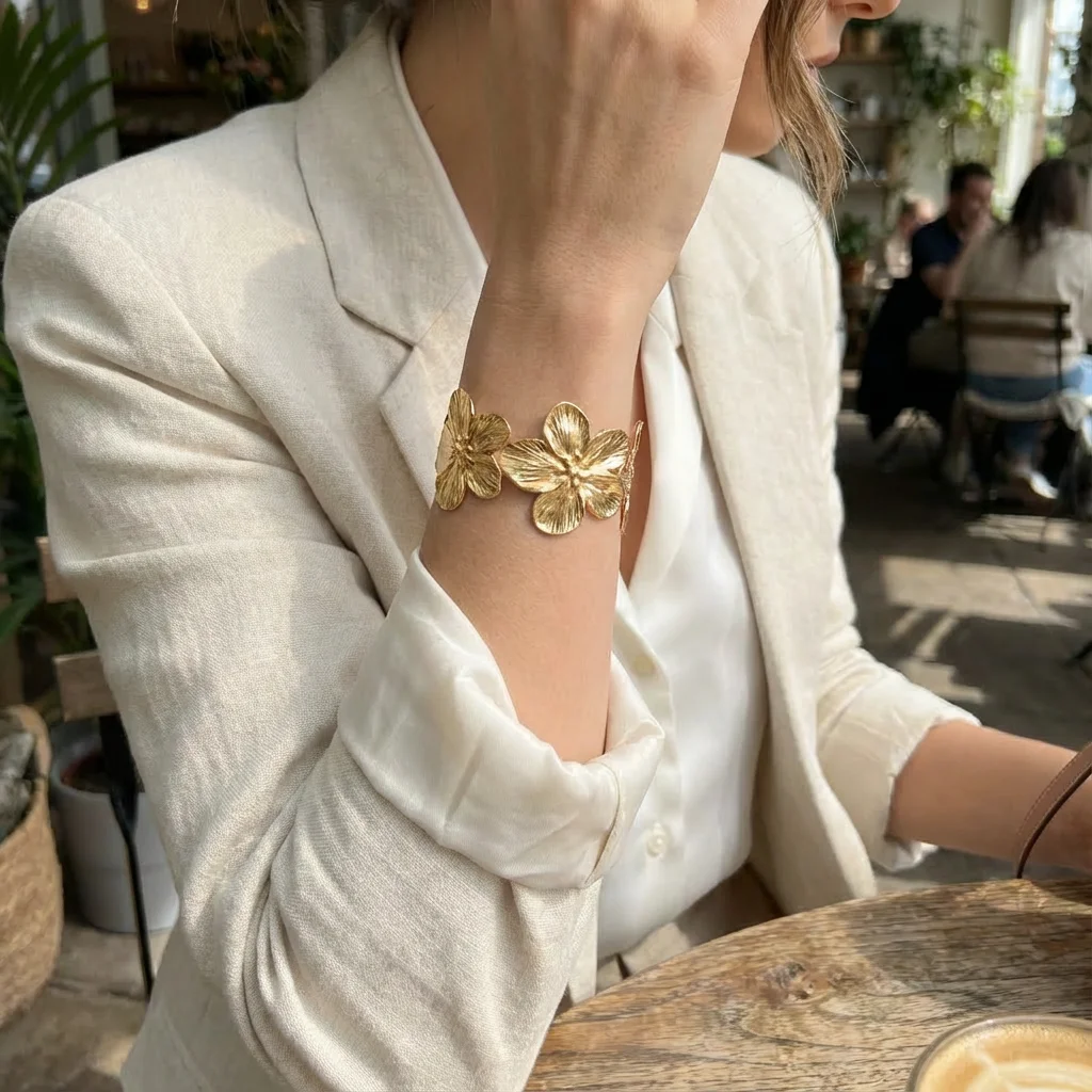 

Boho Gold Color Flower Cuff Bangle for Women Vintage Aesthetic Big Floral Open Wide Wristband 2026 Summer Beach Vacation Jewelry