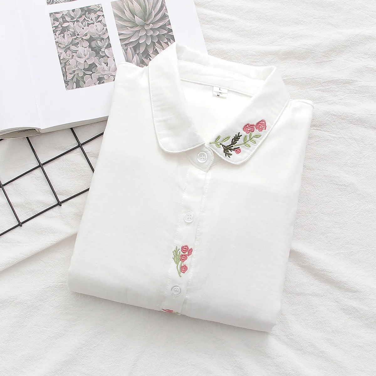 

Осень 2022, новая свободная женская свежая белая рубашка и топы, одежда, изысканная хлопковая пряжа с вышивкой, женская рубашка с длинными рукавами