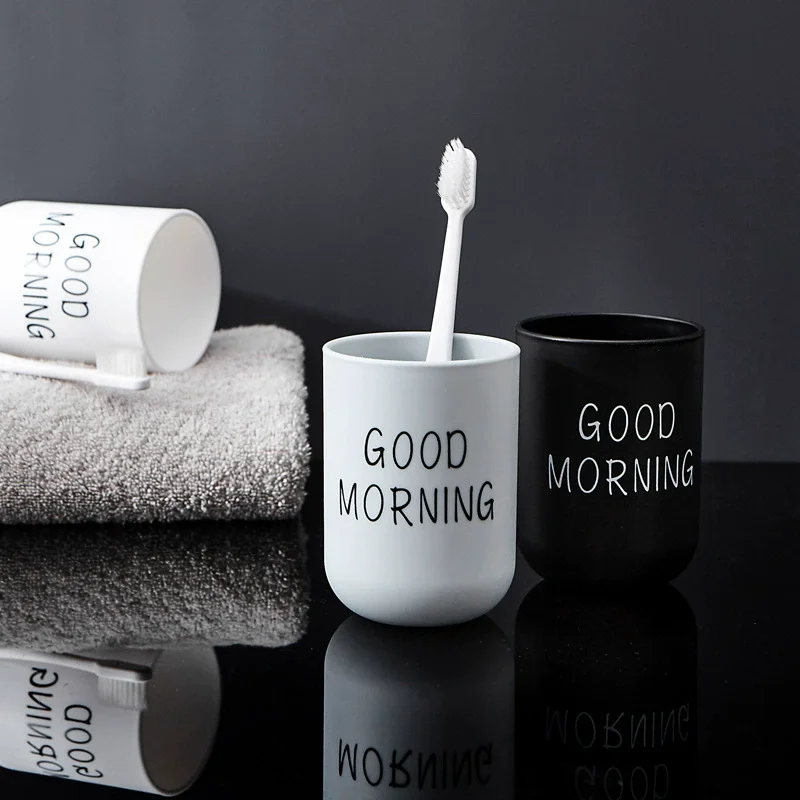 1pc Slogan Graphic Mouthwash Cup, Simple Couple Toothbrush Cup, Plastic Gargle Cup, Bathroom Tumbler, Bathroom Accesso