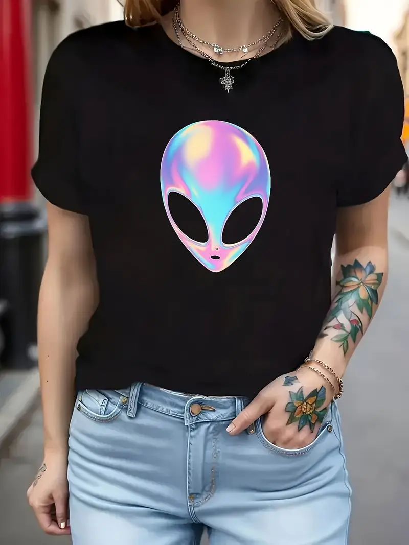 Women'S Solid Color Holographic Alien Head Graphic Tee - Features a Geometric Pattern Design, Casual Fit, Suitable for Everyday Wear And Sci-Fi Parties, Machine Washable