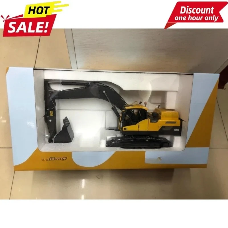 

1:32 Crawler Excavator Diecast Model Fits EC350D With Forklift Attachment Alloy Construction Vehicle Collection