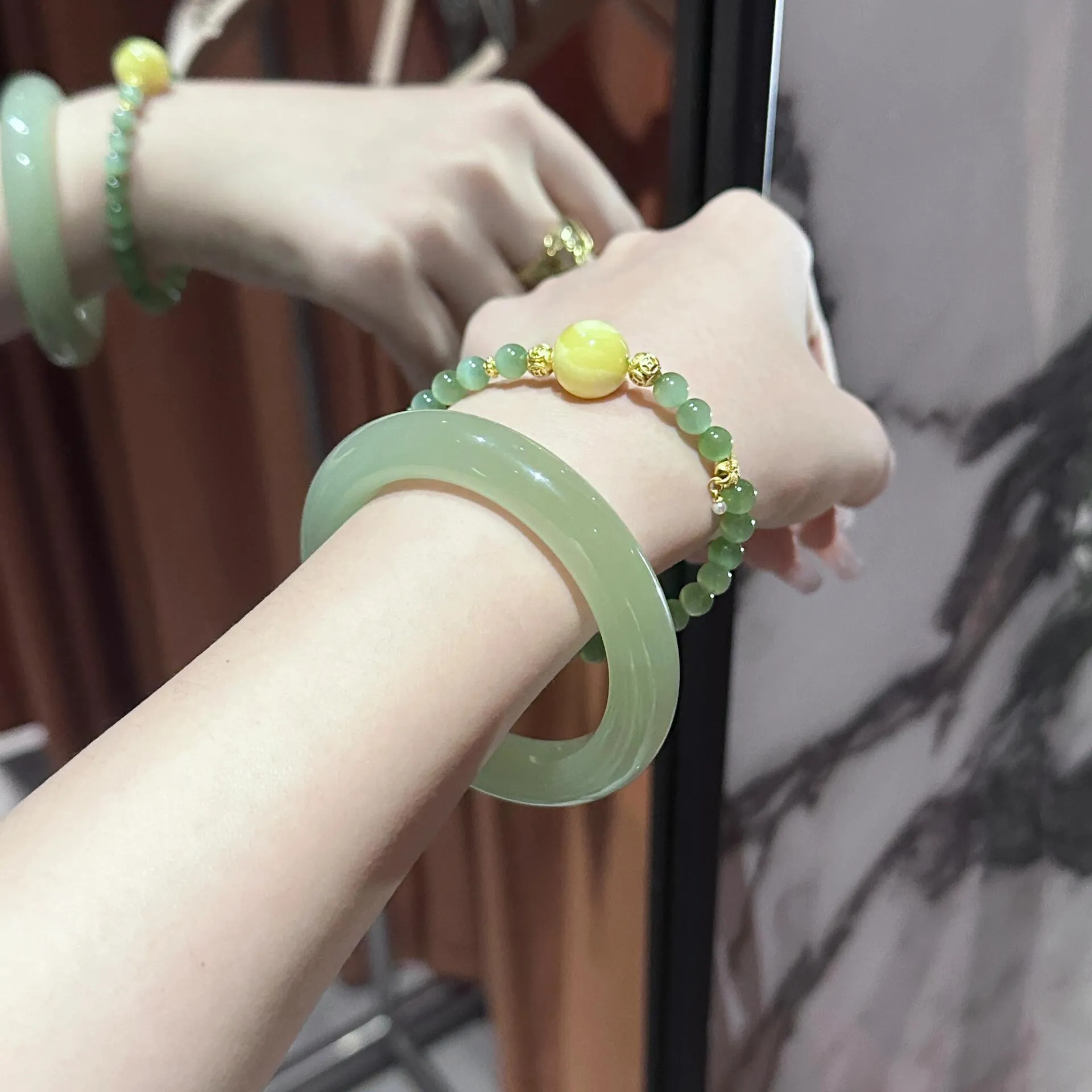 Xinjiang Hetian jade clear water bracelet women's flat strip blue and white jade shallow lake water