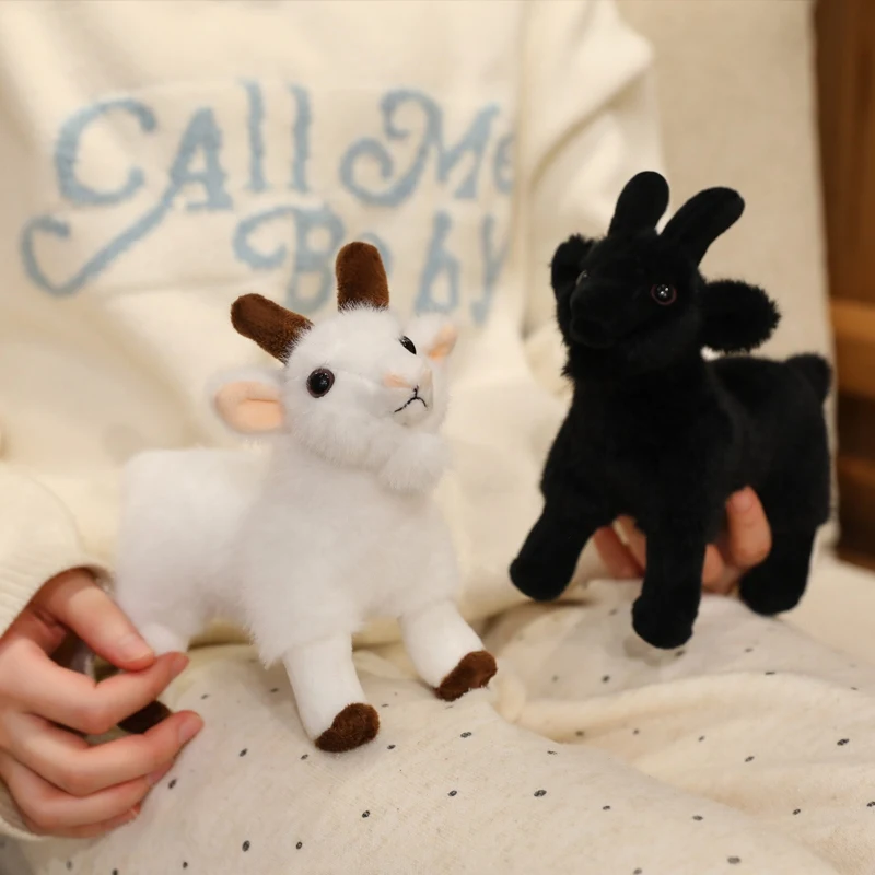 18CM Cute Small Goat Keychain Plush Doll Cute Animal Doll Fashion Backpack Keyring Cartoon Plush Sheep Doll Car Keychain Gift
