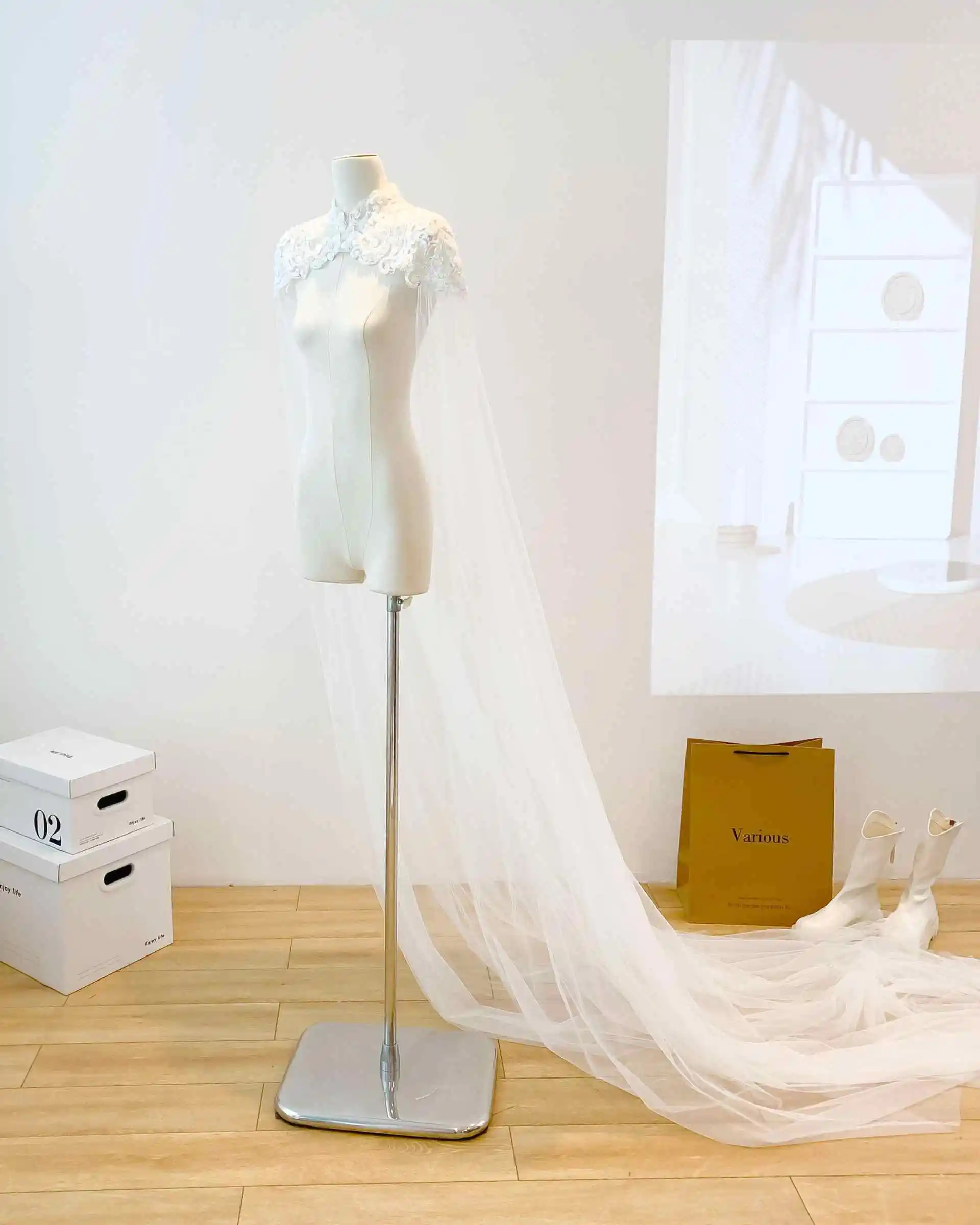 nuovi-coprispalle-da-sposa-modesti-in-morbido-pizzo-con-cristalli-giacca-da-sposa-bolero-per-matrimoni-giacca-da-sposa-a-maniche-lunghe-taglia-personalizzabile