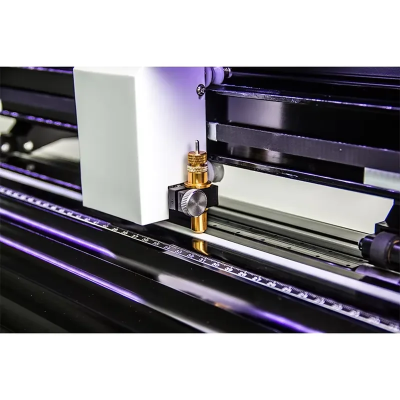 24inch 720mm Automatic Vinyl Sticker Cutter Plotter Contour Cutting Built-in CCD with Signmaster Software
