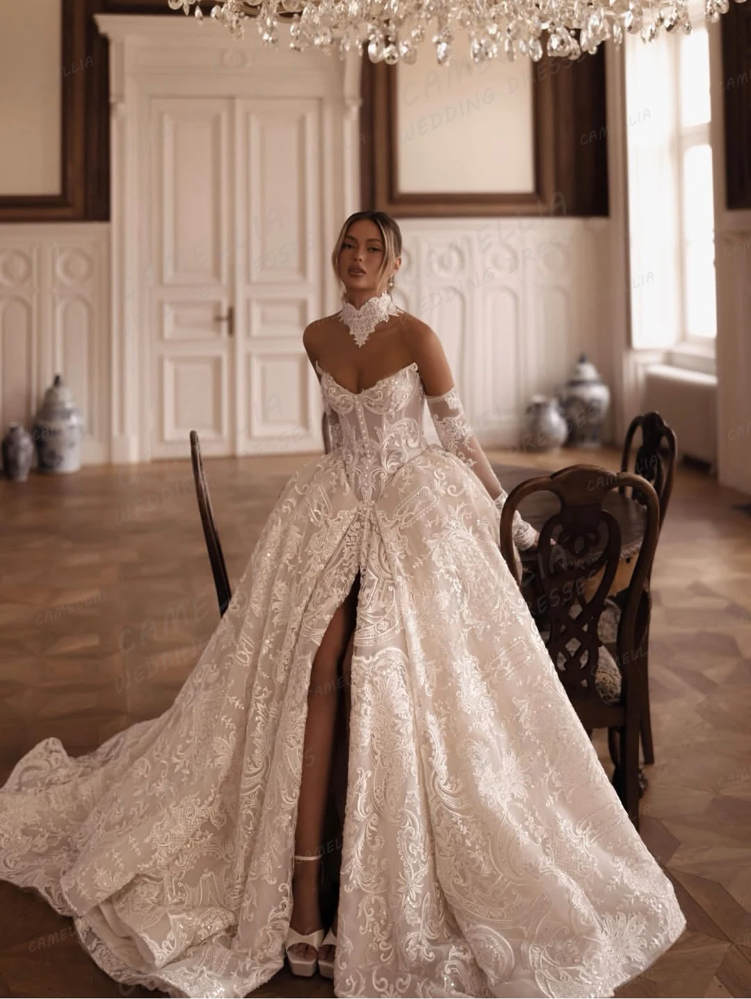 Exquisite Brautkleider mit Applikationen, maßgeschneiderte Spitzen-Brautkleider für Damen, A-Linie, ärmellos, mit Schleppe, formelle Vestidos De Novia