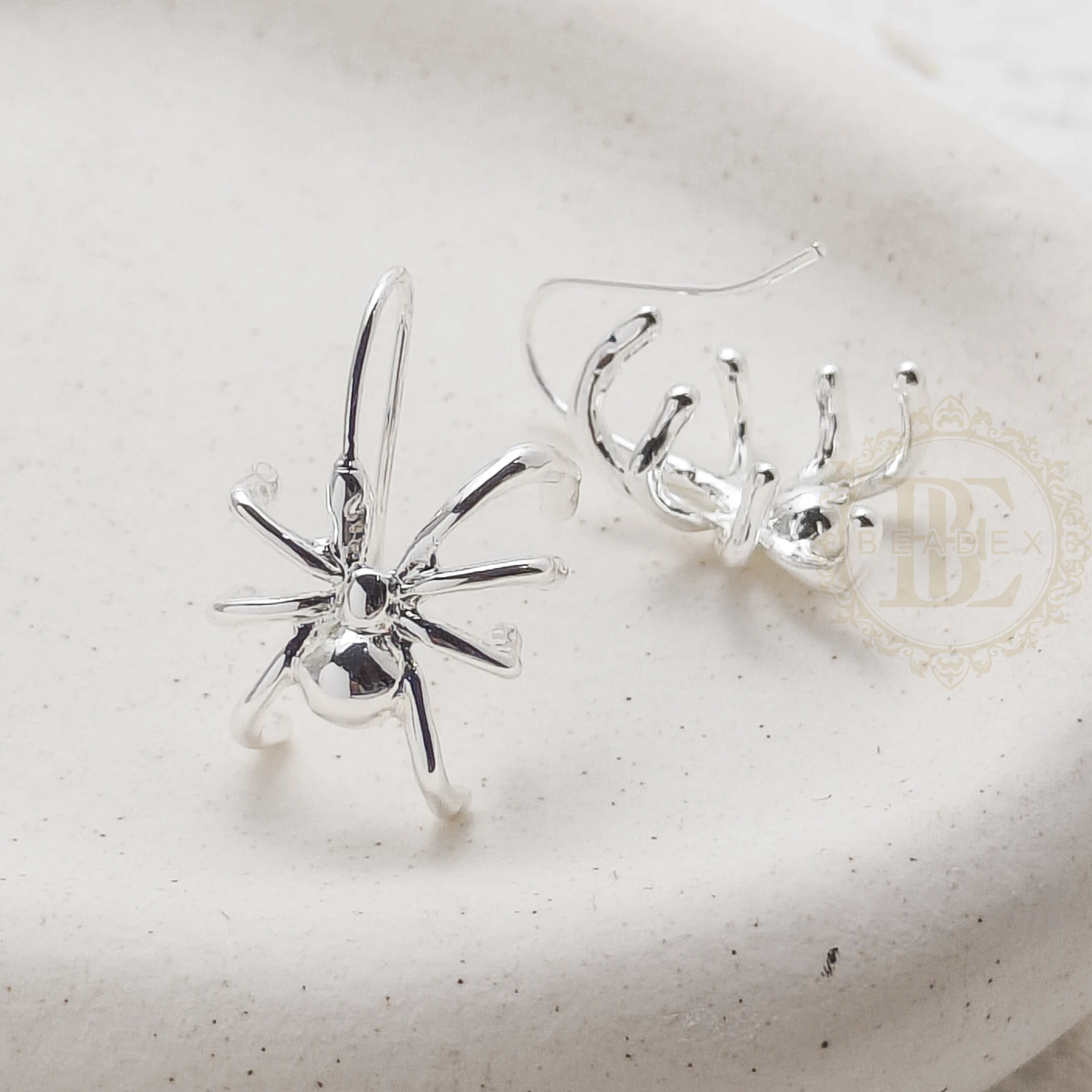 DIY Supply-2 Pieces (One Pair) Solid Brass Earring Post with Brass Pin - Spider 28x16mm (4923C-15) - view 3