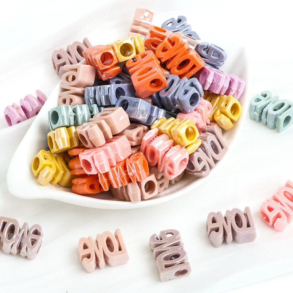 

50 pcs/pack Acrylic English LOVE Letter Scattered Beads Beaded DIY Handmade Beaded Mobile Phone Chain Accessories Wholesale