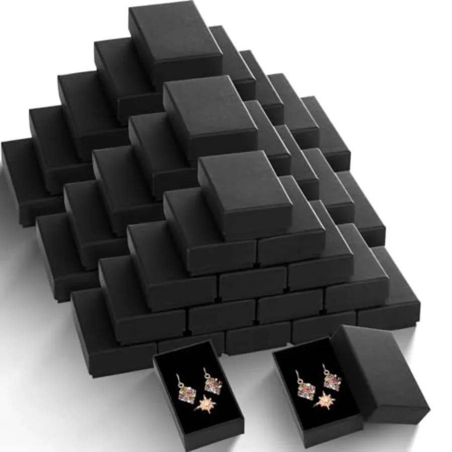 

Черные картонные подарочные коробки для украшений 3,2 x 2 x 1 дюйм, маленькие коробки для упаковки украшений, коробки для сережек из крафт-картона с крышками, 96 шт.