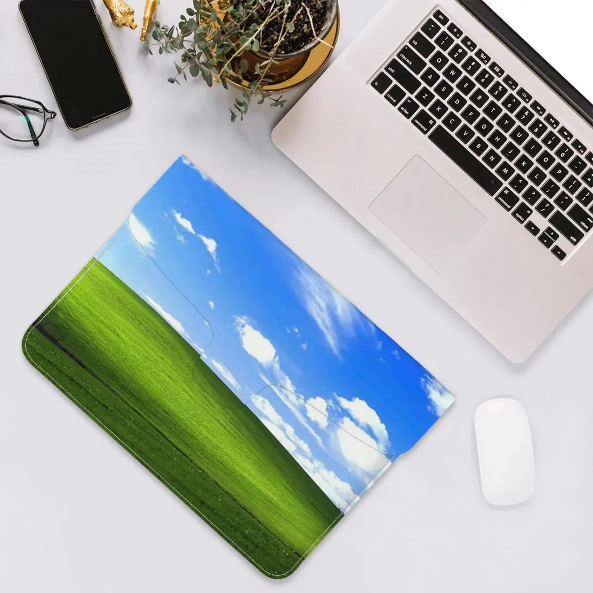 Windows XP Background PU Leather Horizontal Laptop Sleeve Shockproof Soft Lining Notebook Case 13 Inch
