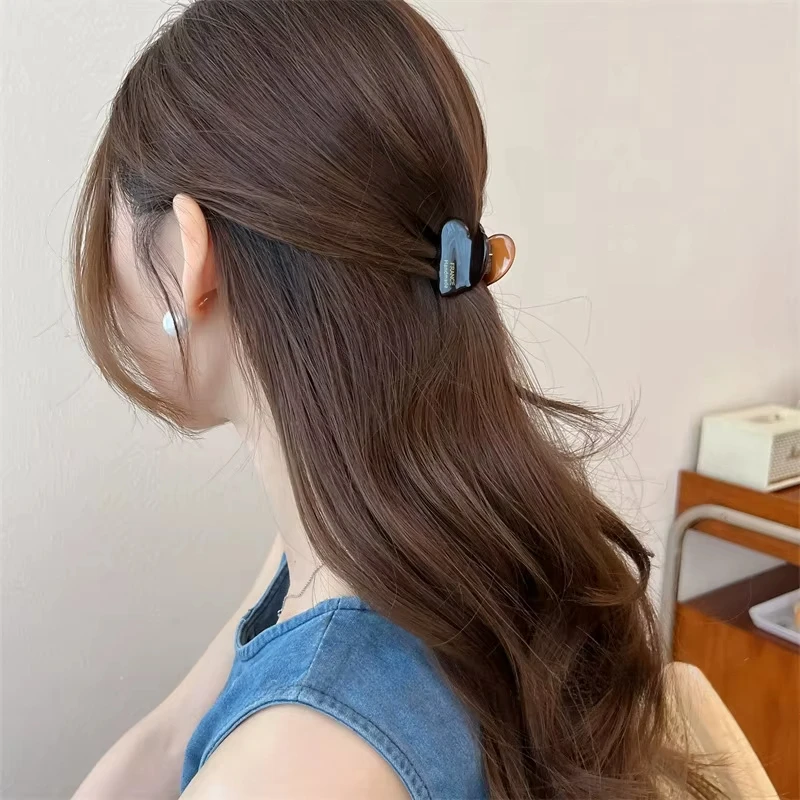 Artiglio per capelli piccolo da 3,5 cm Granchi per capelli in acetato Fermagli per capelli a forma di cuore carini Bambini Donne Ragazze per accessori per capelli Forcine Clip