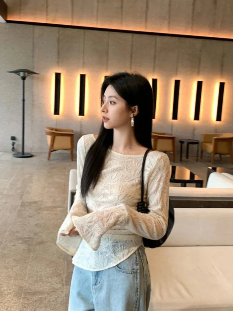 

Slim Fit Long Sve Faionable Bamboo Le Embroidery Top Crew Ne Base irt Korean Sle Commute Straight Cut T-irt