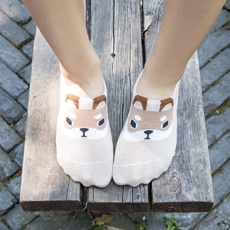 5 ペア新到着女性綿ピンクかわいい猫アンクルソックスショート女性靴下カジュアル動物耳レッドハートグリルソックス 35-40