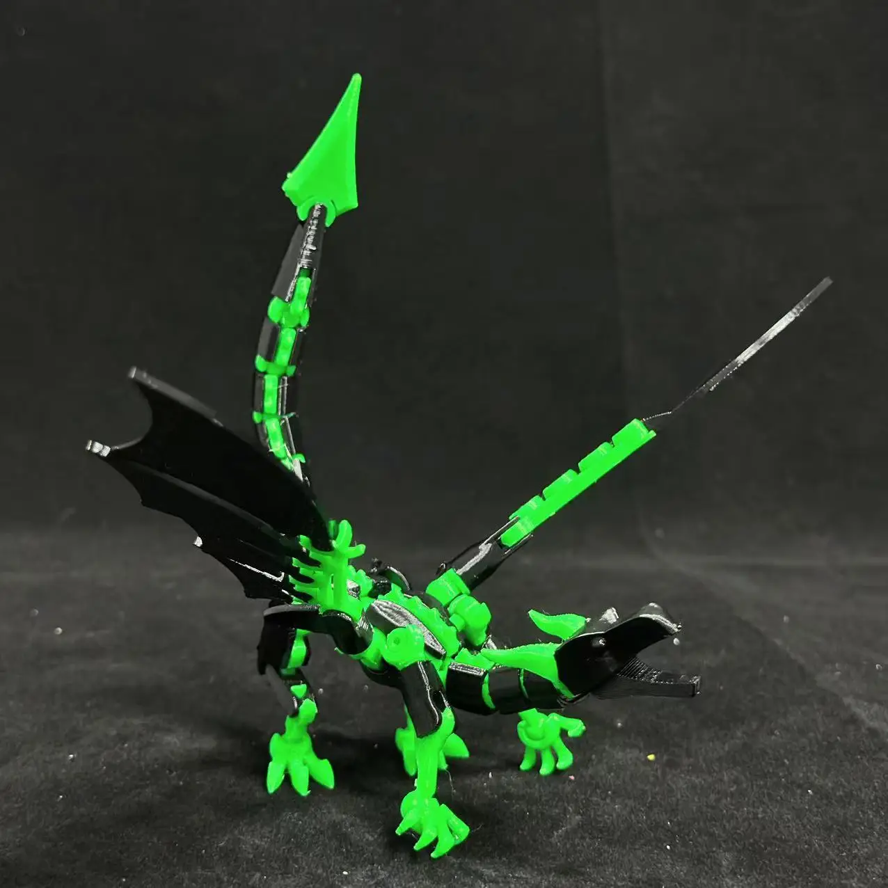 デスクトップ装飾 3D プリント T13 アクションフィギュアトランスフォーマーフライングドラゴンダミーアクションフィギュアモデル多関節可動