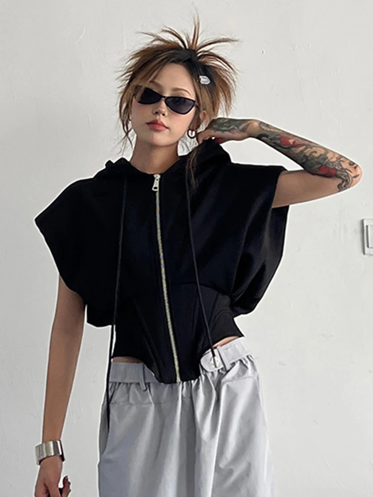 [MODX]  White Short Waistband Sweatshirt Loose Fit New Hooded Sleeveless Women Big Size Fashion Tide Spring Autumn 2024