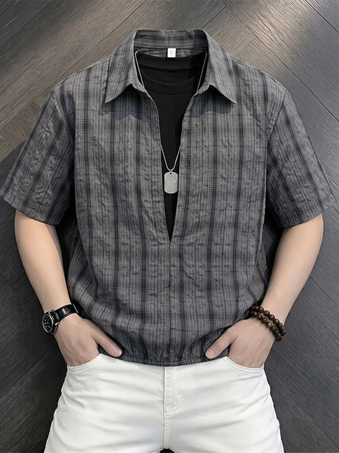 Lightweight Summer Men's Plaid Shirt V-Neck Short Sleeve Casual Five-Quarter Sleeve Sun Protection Outerwear Loose Fit Shirt