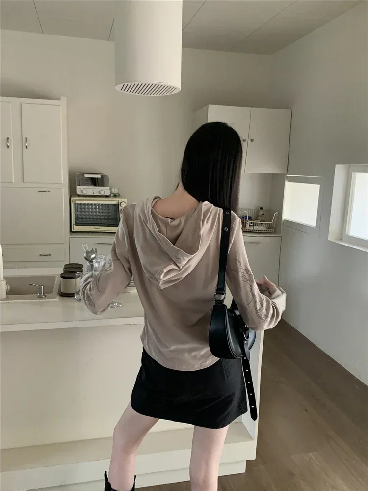 

Женская футболка с готическим принтом и капюшоном Y2k, винтажные топы, уличная одежда, укороченные топы, японские осенние футболки 2000-х годов в стиле панк, E Girls