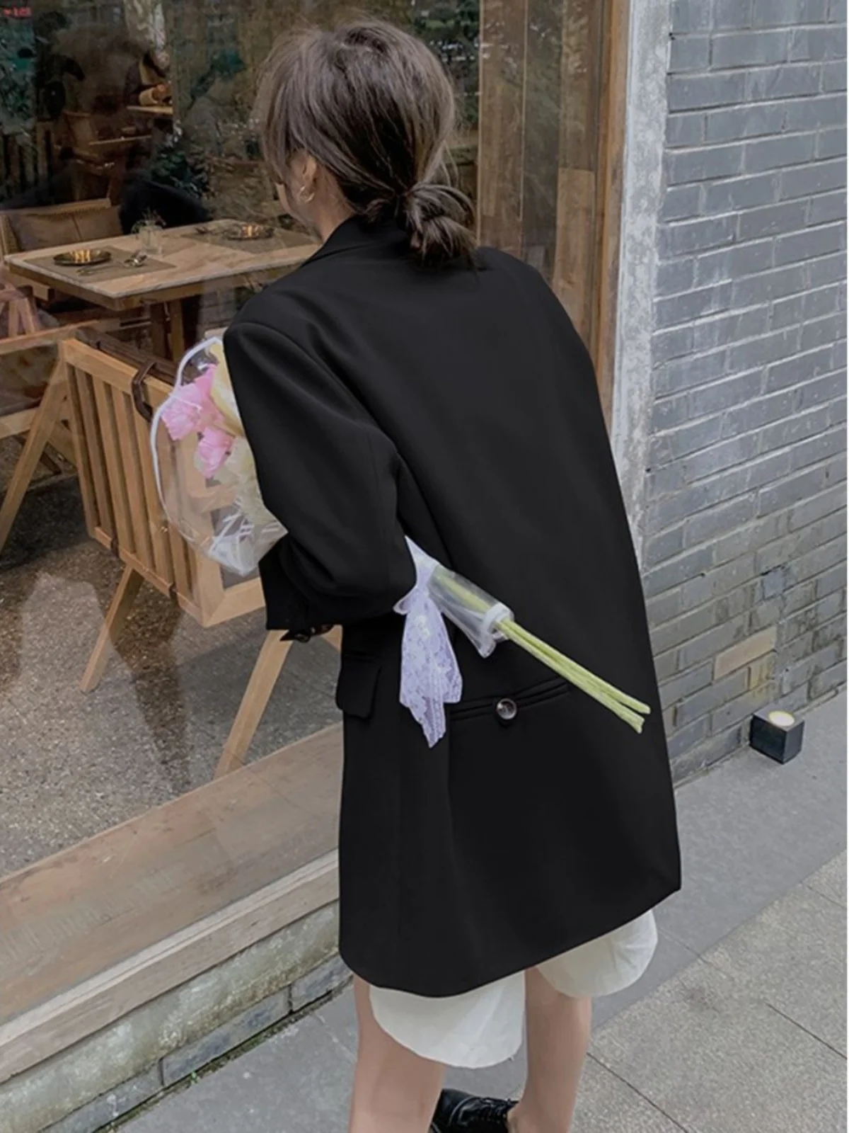 Jaqueta Casual Fena Cinza Chic Primavera 2025, Sensação de Alta Qualidade, Botão Único, Moda em Cor Pura