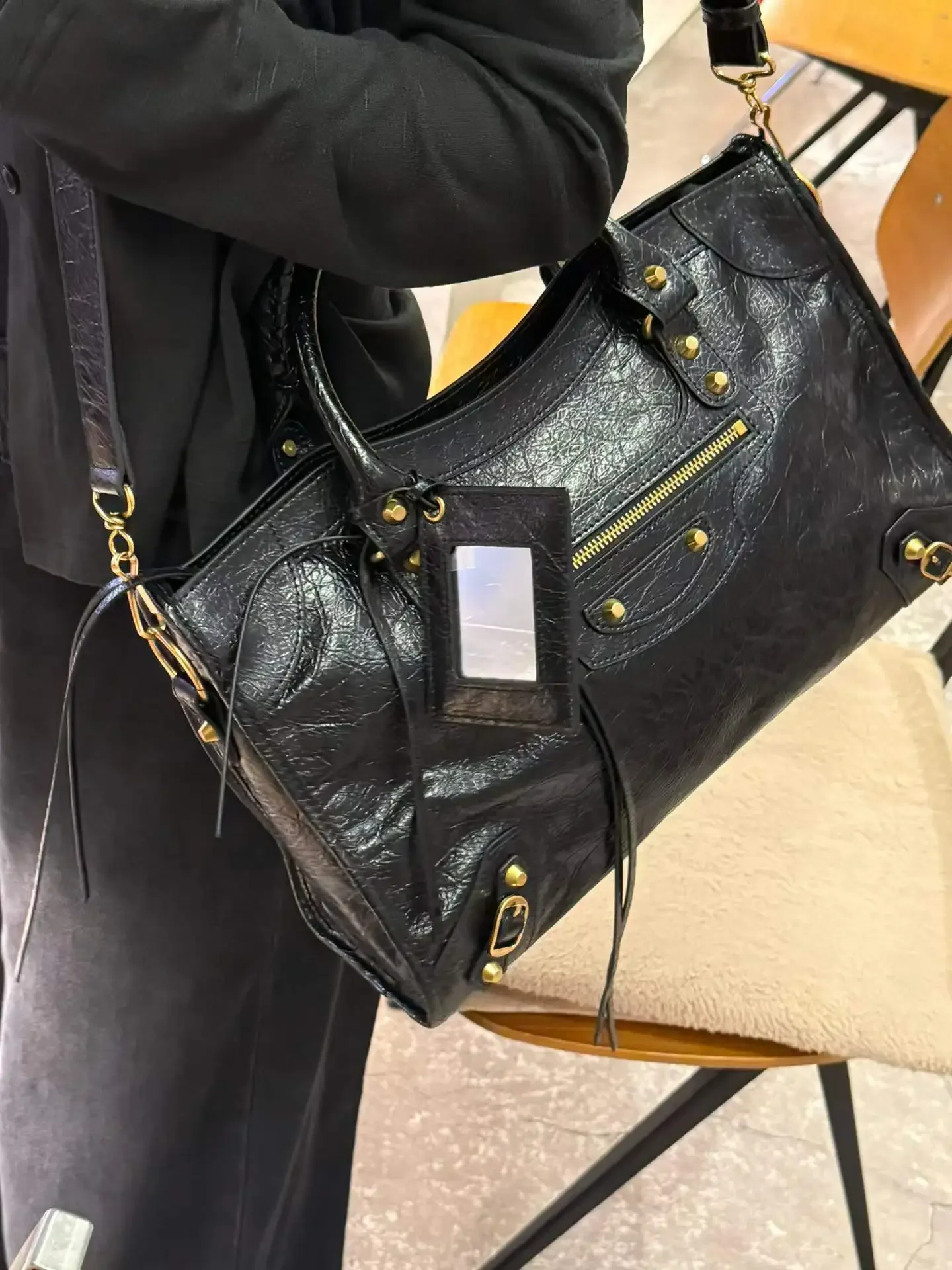 2026 Herbst- und Winter-Handtasche, Umhängetasche mit großer Kapazität, City-Motorrad-Schultertasche, Tragetasche für Damen, Luxus-Designer – Detail 1
