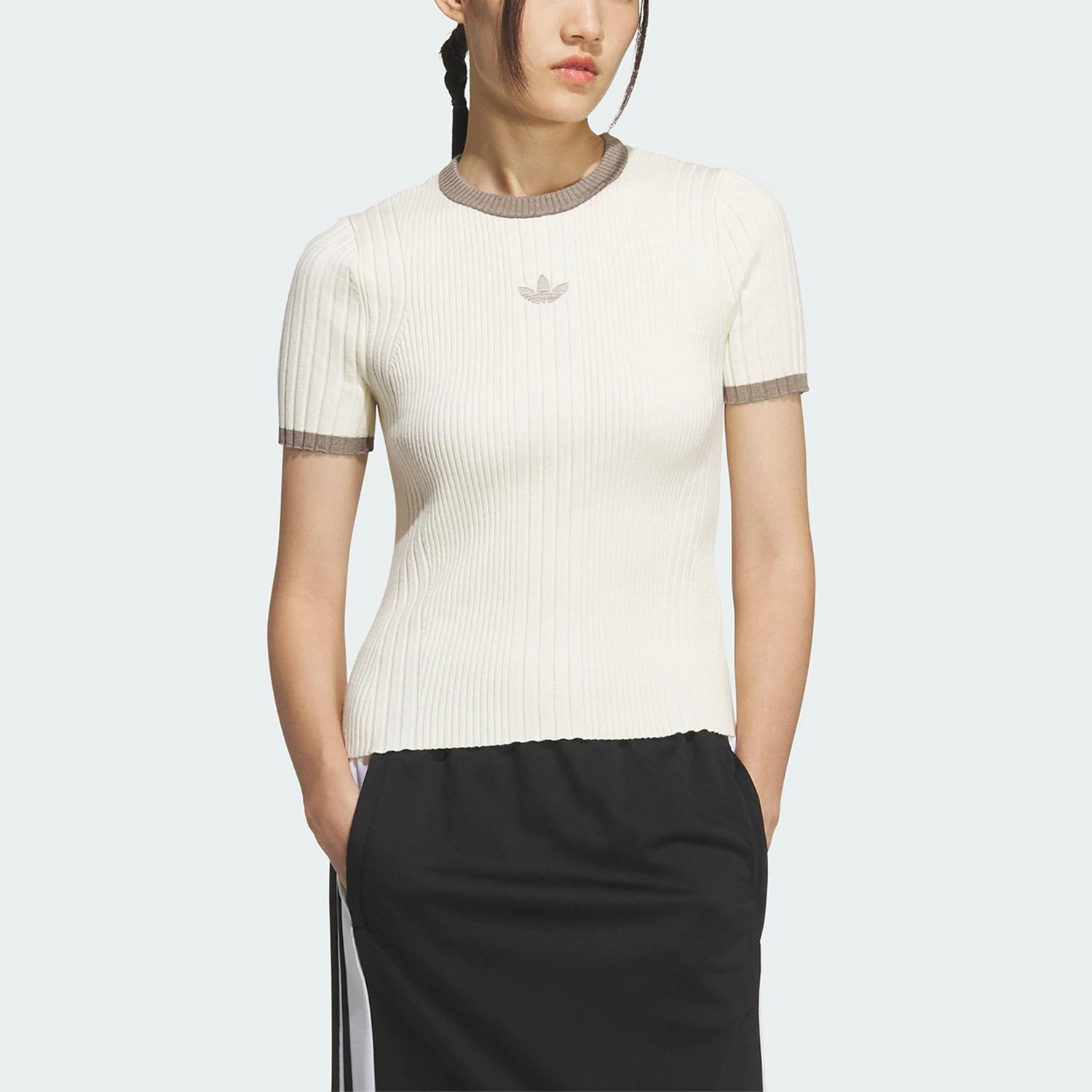 

Женская трикотажная футболка Adidas Authentic Trefoil с коротким рукавом, повседневная, приталенного кроя, KS8494