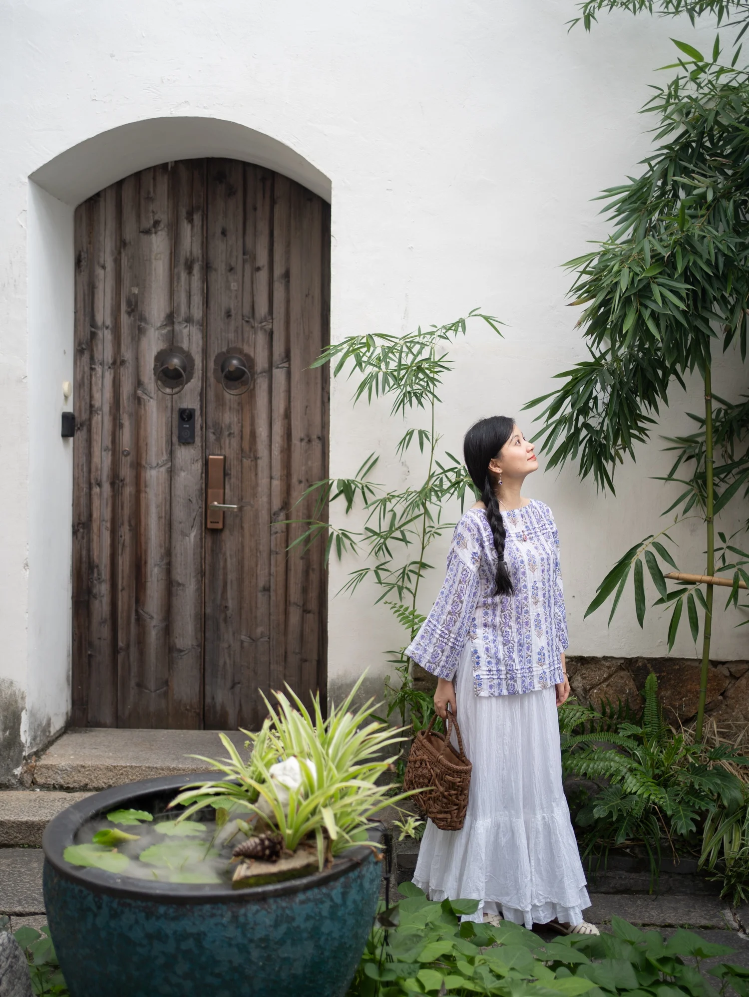 

Handmade Cotton Accordion Pleat ature irt ANOKHI Artistic Loose Fit Pure Cotton Breathable Thin Nine Sve round Ne