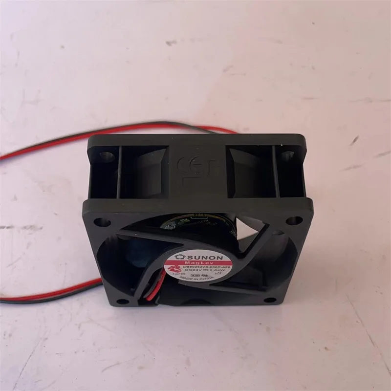6025 VENTILATOR MB60252VX-000C-A99 DC 24 V 2,64 W 60x60x25mm Server computer dc Koelventilator