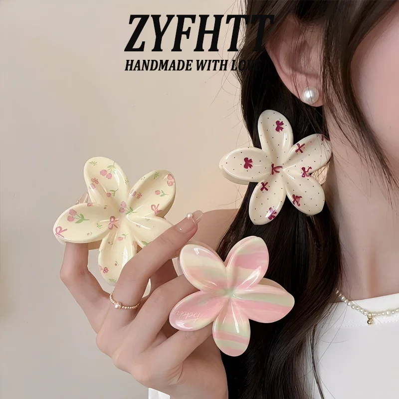1/6 Stück ZYFHTT Kirschblüten-Karo-Druck Frangipani Haarklammern für Frauen Süße Niedliche Haifischklammer Modische Haarspange Haaraccessoire – Detail 2