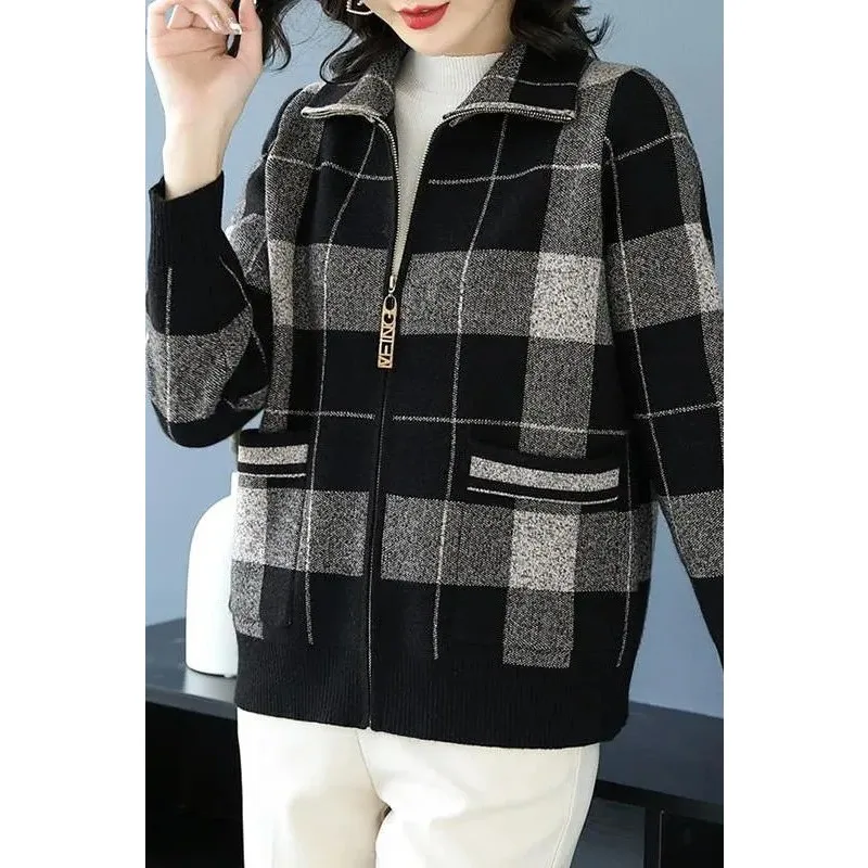 سترة نسائية محبوكة 2025 شعبية جديدة للخريف والشتاء متعددة الاستخدامات بسحاب منقوشة على الطراز الغربي #2