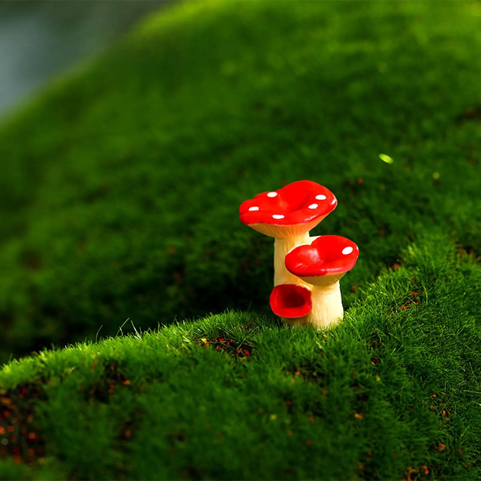 

16x Mini Mushroom Figurines Lawn Plant Pot Small Resin Micro Landscape Decor