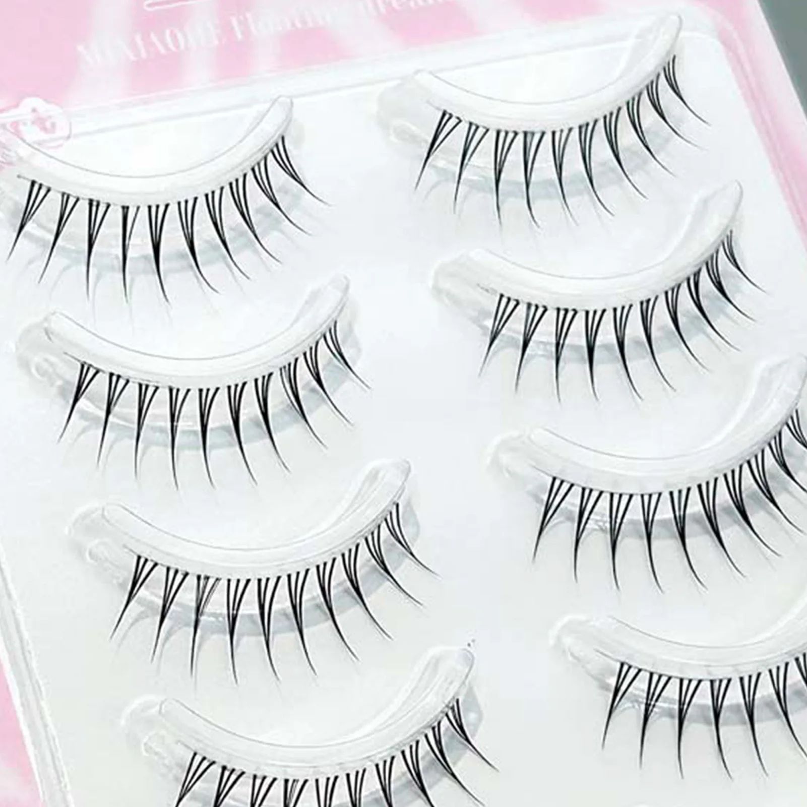 رموش صناعية على الطراز الكوري شرائط شفافة خفيفة الوزن ذات مظهر طبيعي رموش فردية للنساء مكياج K-Pop #1