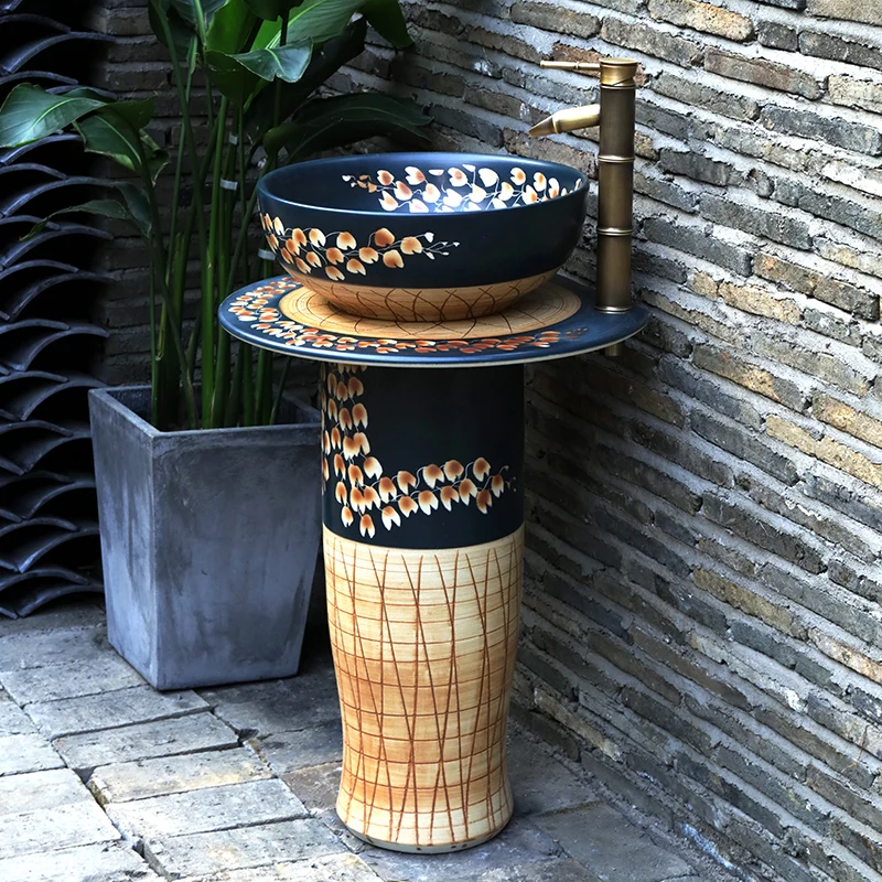 Outdoor art, pillar type wash basin, outdoor courtyard, integrated home balcony, toilet, garden pool