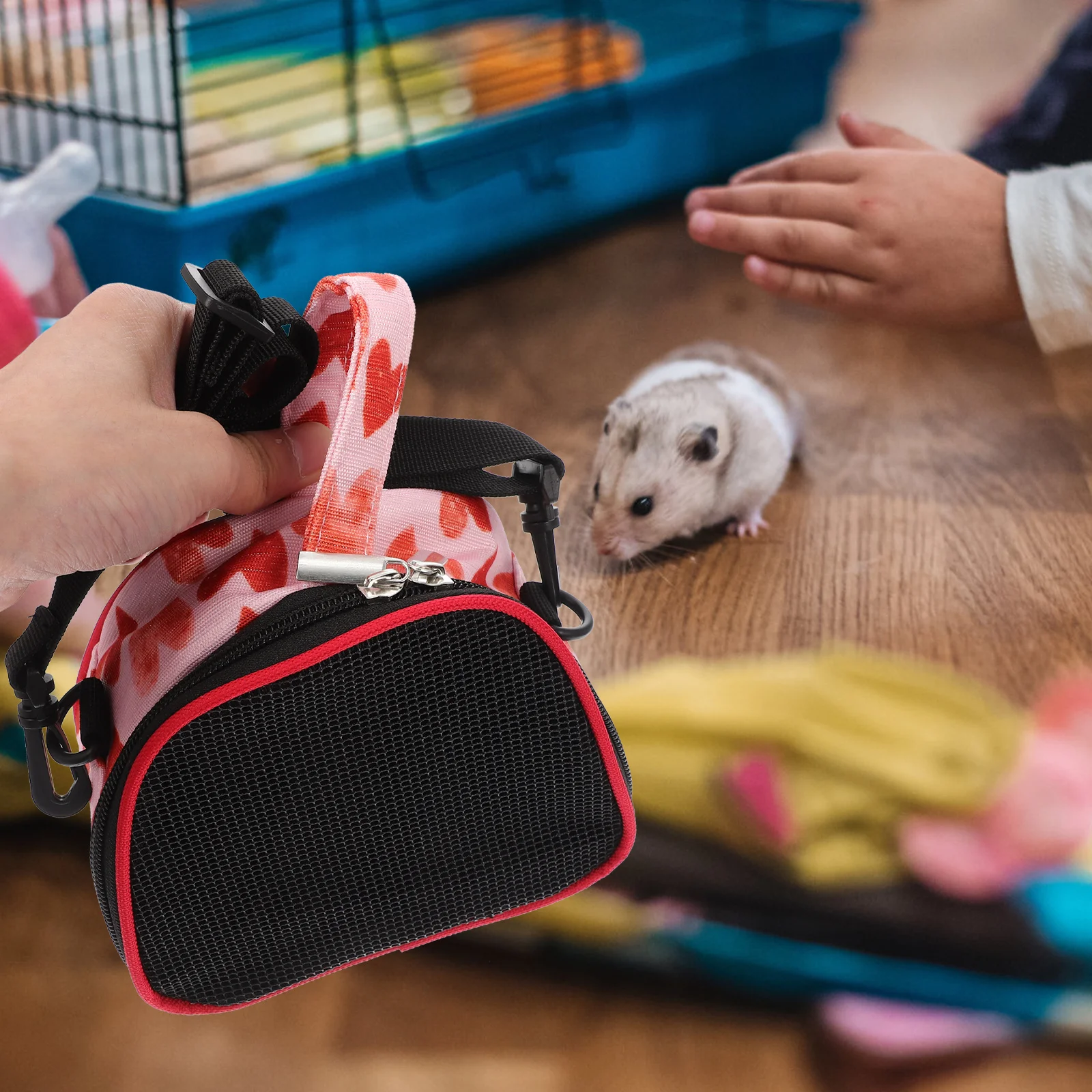 

Breathable Hamster Carrier Lightweight Oxford Cloth Small Pet Travel Bag Portable Guinea Pig Carrying Bag Outdoor Pets Carrier