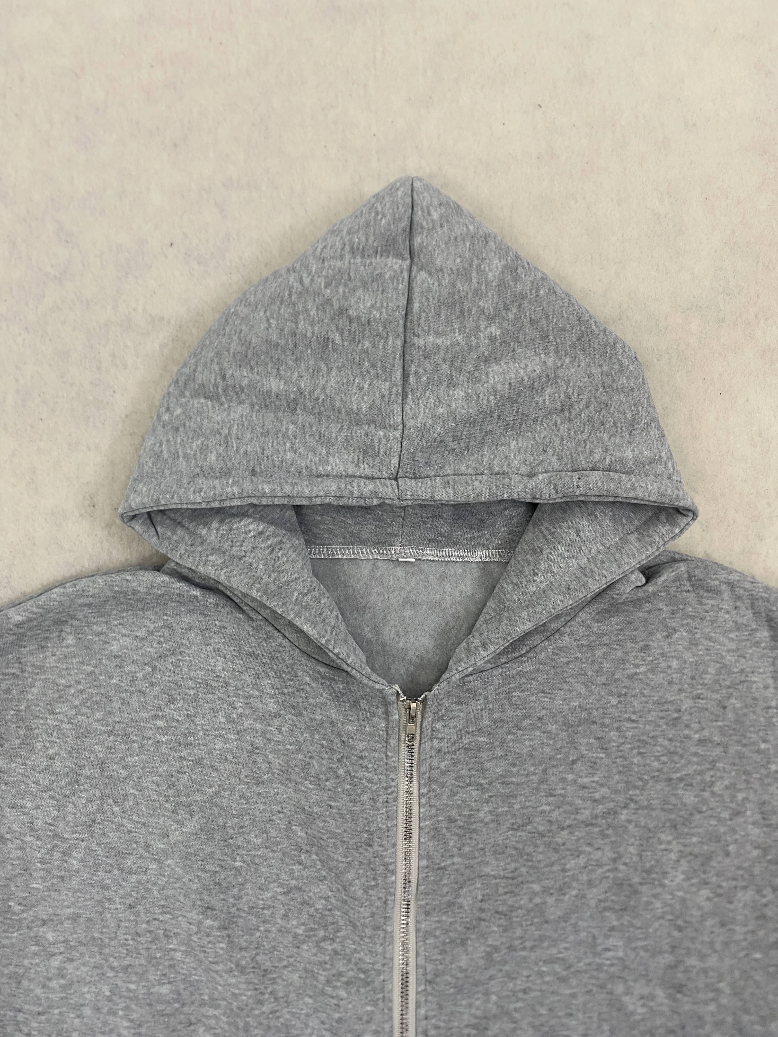 Übergroßer Harajuku-Hoodie in Grau, Vintage-Mode, mit Reißverschluss, europäischer und amerikanischer Herbst-/Winter-High-Street-Stil, vielseitiges Sweatshirt, Emo-Look. – Detail 3
