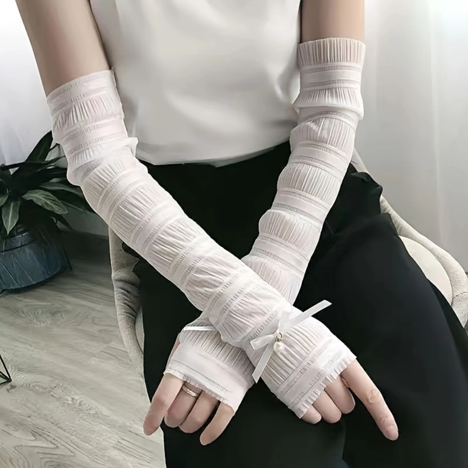 

Summer Ladies Viscose Sunscreen Sleeve Cover Pearl Lace All-Ages Sunshade Lightweight Gloves Long Sleeve Protector