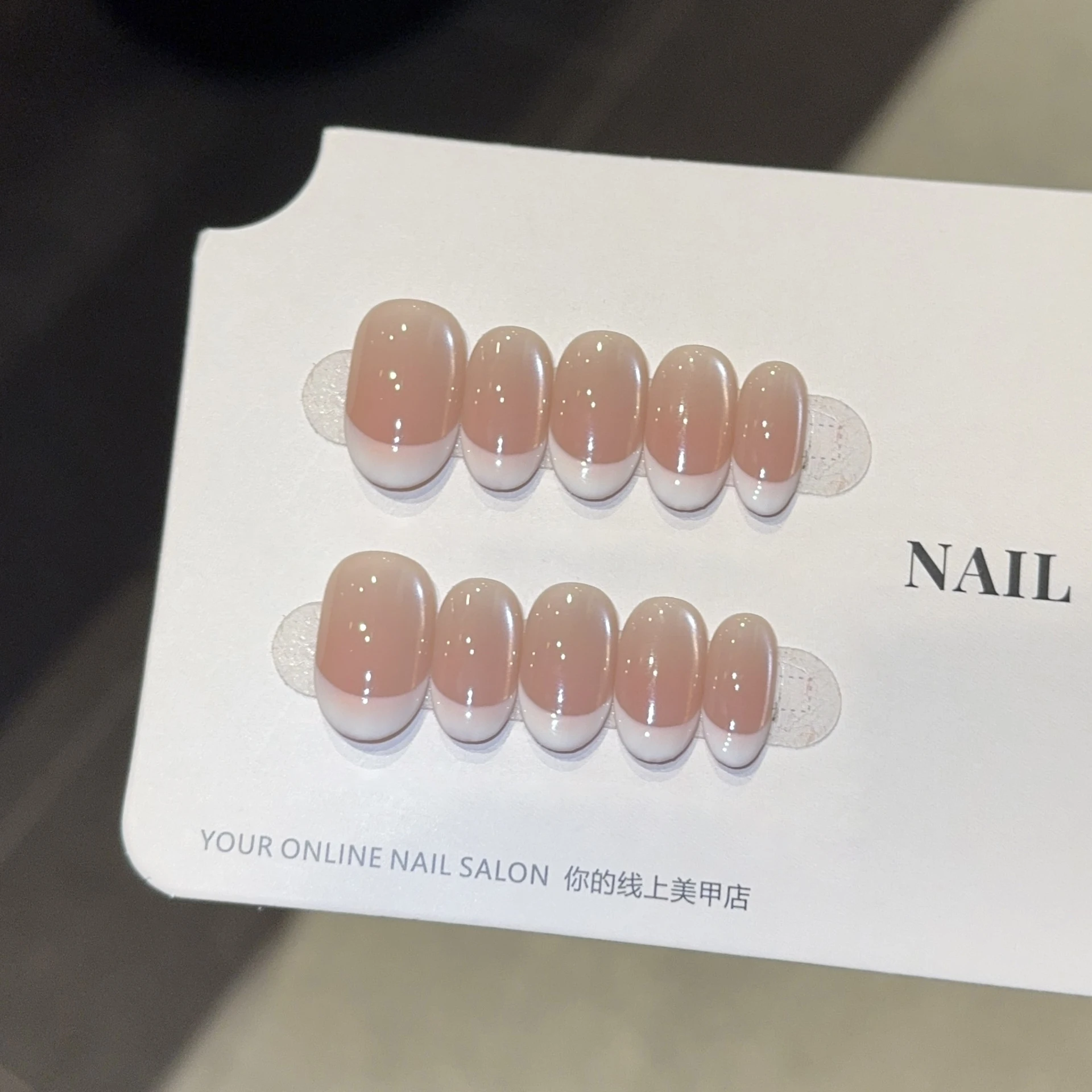 

10Pcs/set Pink Oval Handmade Press on Nails Short Simple Fake Nails Wearable Stick-on Nails False Nail Uñas Накладные Ногти 네일팁